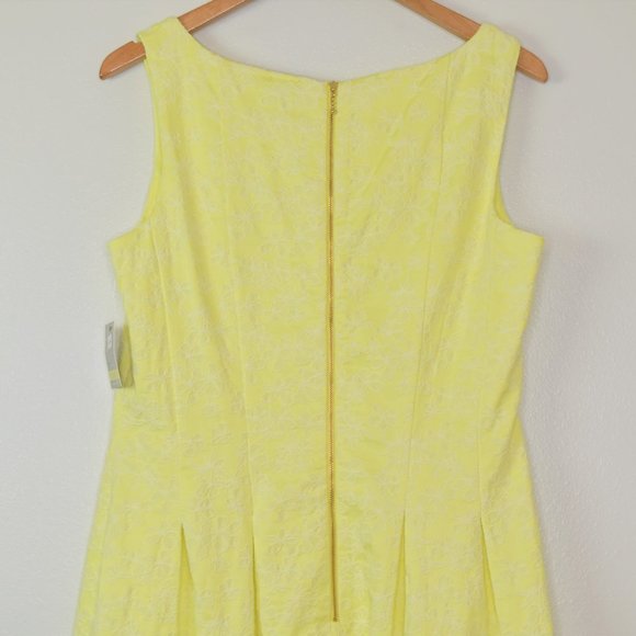 Taylor Floral Pleated A-line Sleeveless Dress Size 14 Yellow Flocked Short NWT - Picture 6 of 11